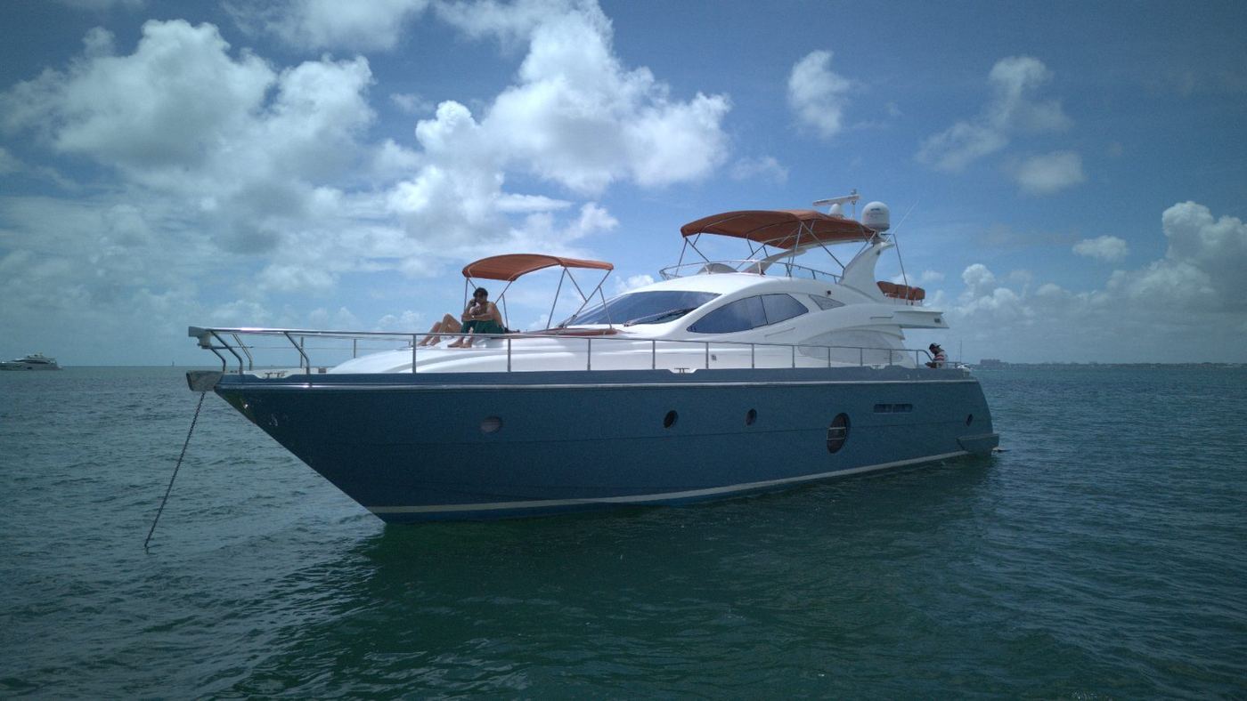 Aicon 75' — yacht charter in Miami