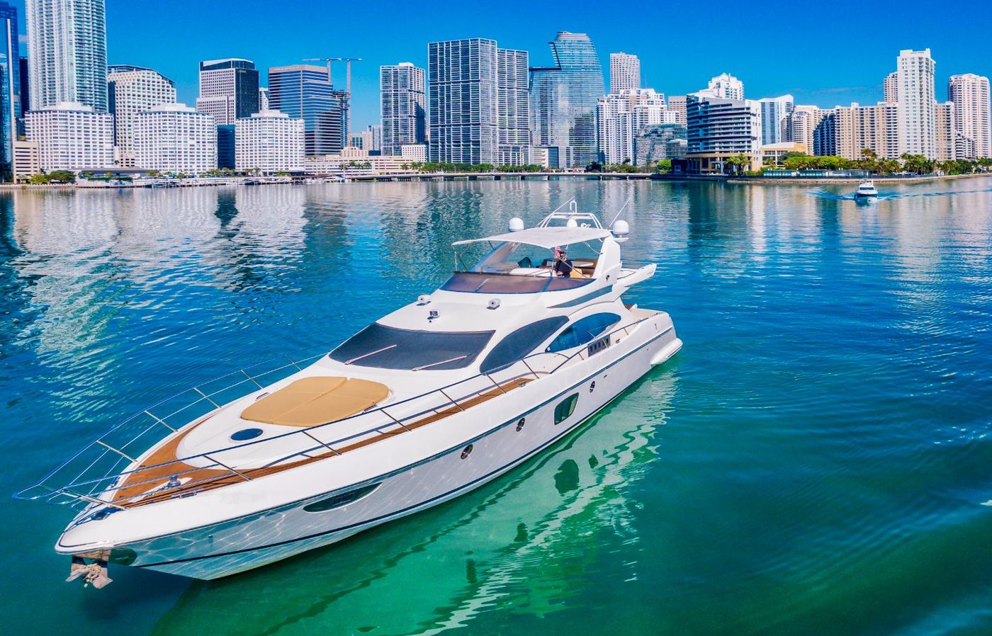 Azimut 70' — yacht charter in Miami