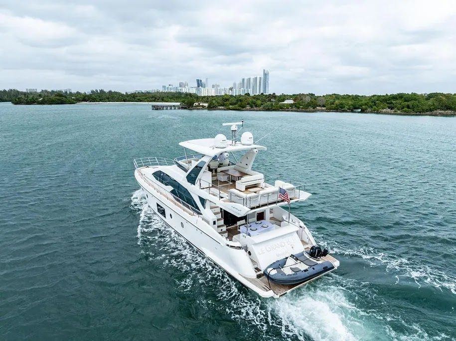 Azimut 70' Le Grand Bleu — yacht charter in Miami