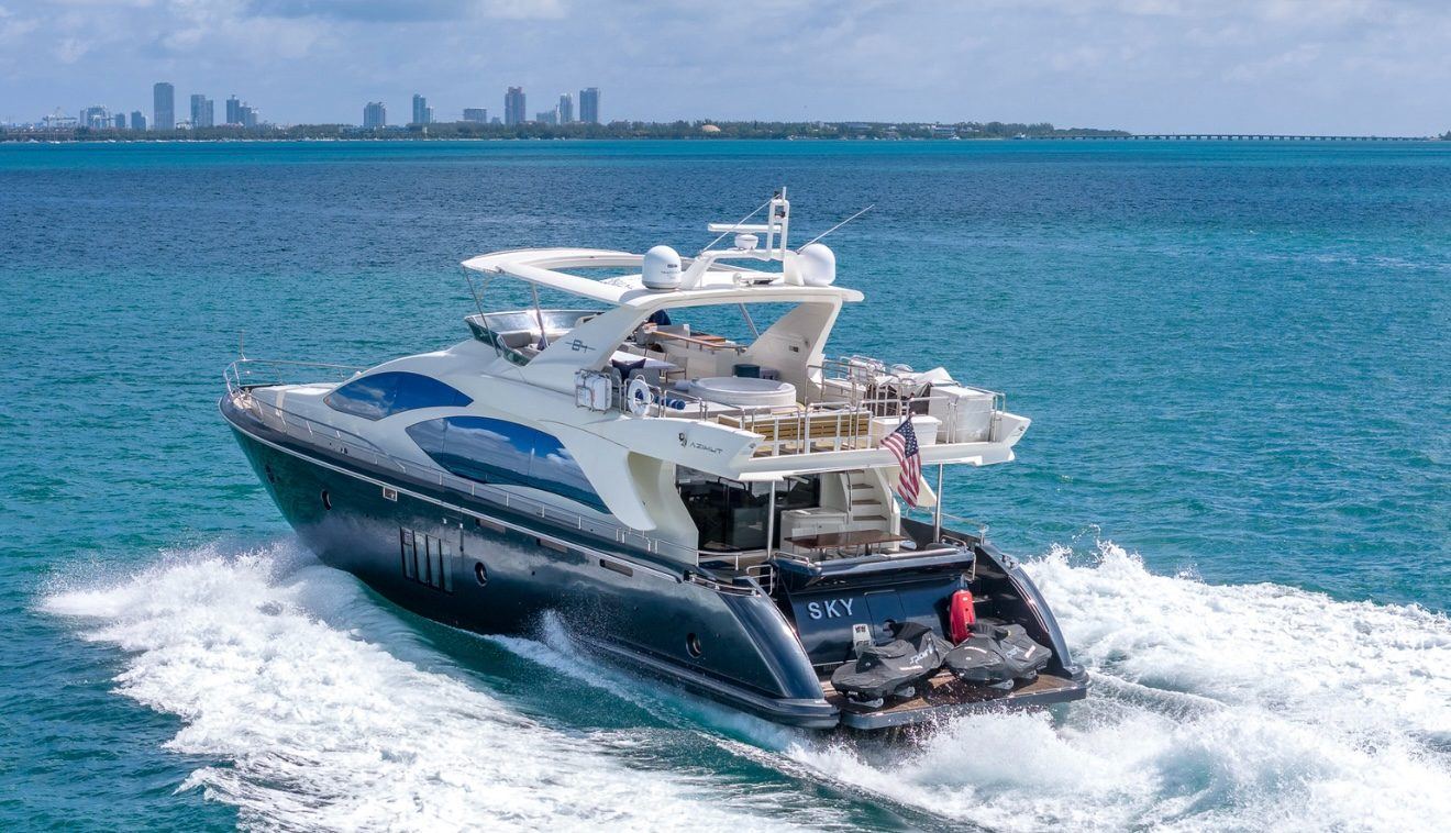 Azimut 84' Sky — superyacht charter in Miami