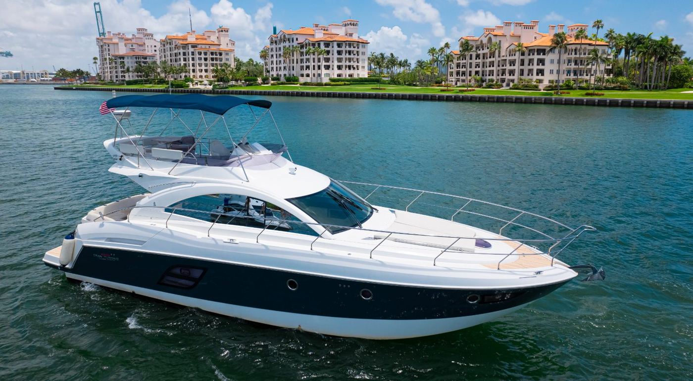 Beneteau 55' — yacht charter in Miami
