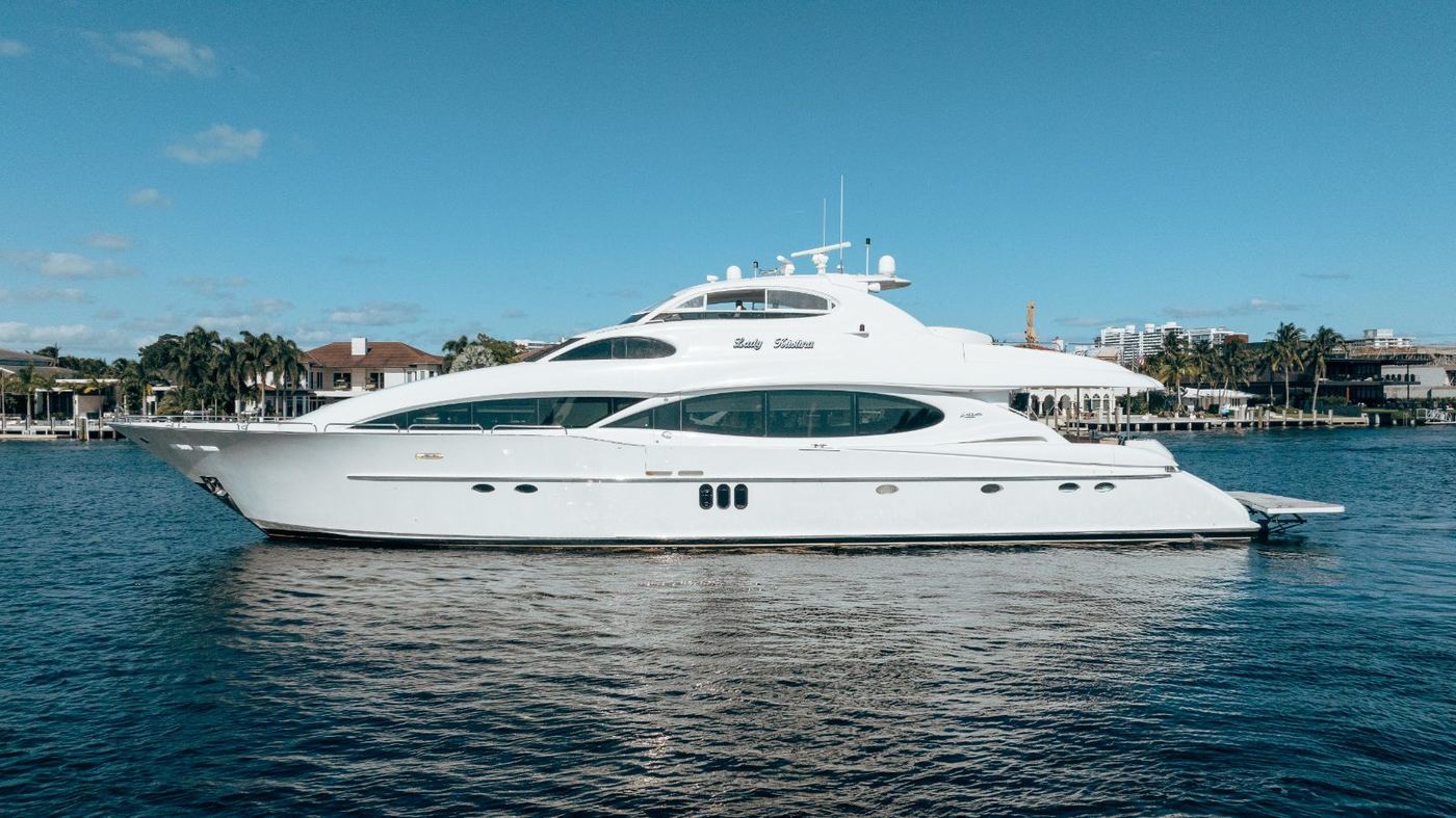 Lazzara 116' — superyacht charter in Miami