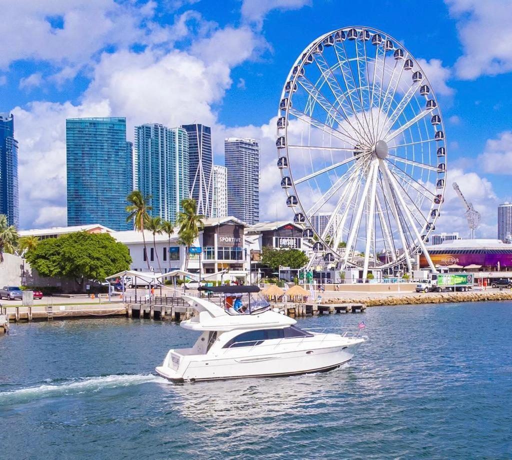Meridian 40' Valentina — yacht charter in Miami