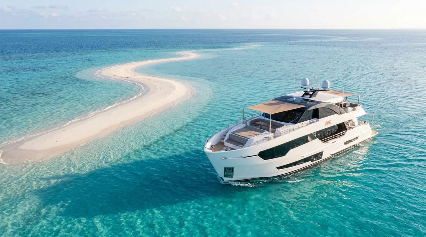 Ocean Alexander 95' Make Big Happen — superyacht charter in Miami
