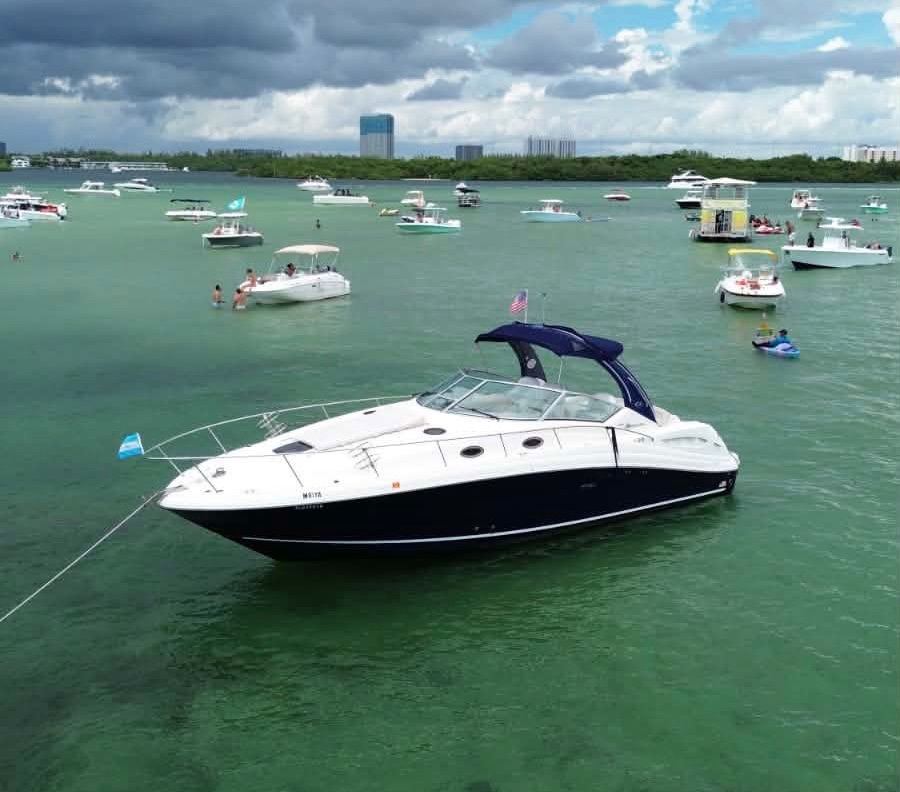 Sea Ray Sundancer 40’ — yacht charter in Miami